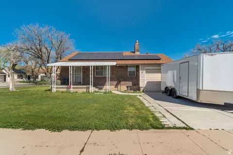 848 N Oakley St, Salt Lake City, UT 84116