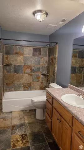 Bath - 430 E 100 N, Mount Pleasant, UT 84647 photo 2 of 2