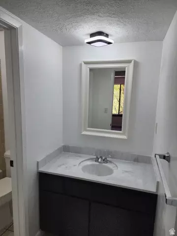 Bath - 5402 S Willow Ln E #E, Murray, UT 84107 photo 2 of 2