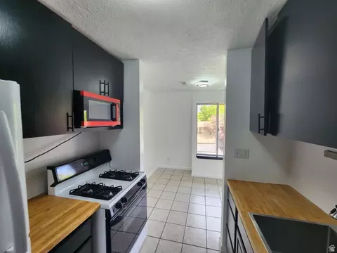 Kitchen - 5402 S Willow Ln E #E, Murray, UT 84107 photo 1 of 4
