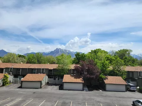 Exterior - 5402 S Willow Ln E #E, Murray, UT 84107 photo 4 of 10