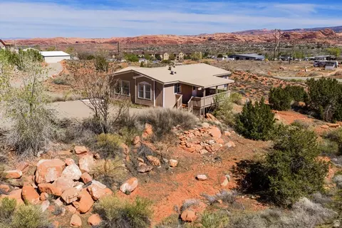 View/Area - 3453 Lemon Ln, Moab, UT 84532 photo 3 of 5