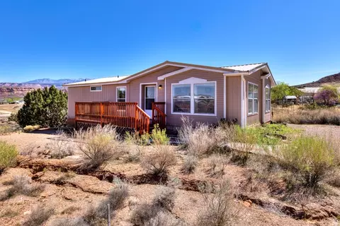 Exterior - 3453 Lemon Ln, Moab, UT 84532 photo 6 of 9
