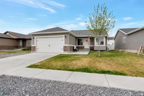 1357 E Skip St, Eagle Mountain, UT 84005