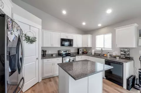 Kitchen - 1357 E Skip St, Eagle Mountain, UT 84005 photo 2 of 2