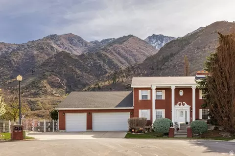 2676 E Hill Climb Cir S, Sandy, UT 84092