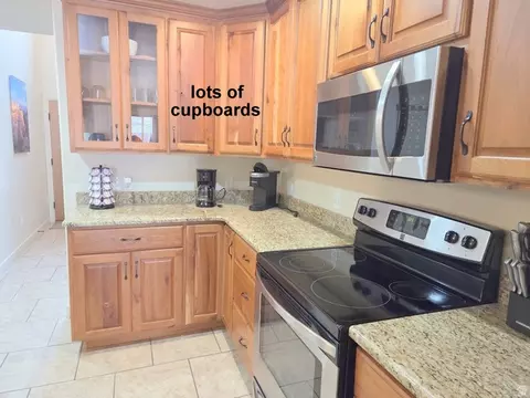 Kitchen - 10 Desert Wind Dr, Moab, UT 84532 photo 3 of 5