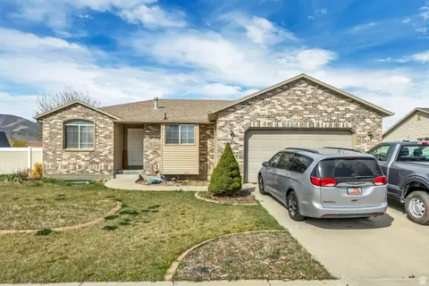2882 S Adam Hill Way W, Magna, UT 84044