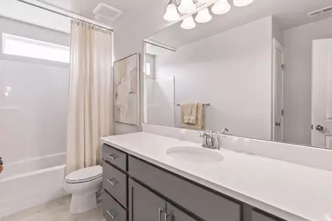 Bath - 3233 W 2500 N, Clinton, UT 84015 photo 1 of 2