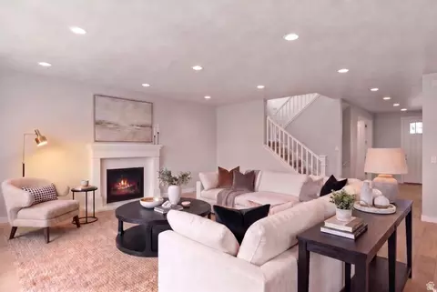 Living - 3233 W 2500 N, Clinton, UT 84015 photo 1 of 2