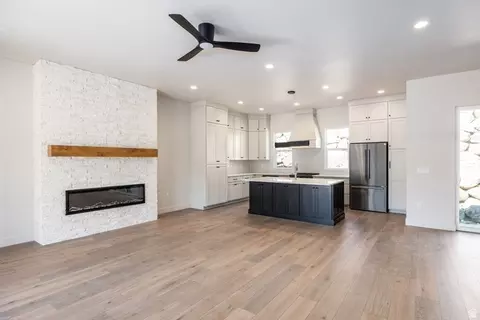 Living - 372 W Ascent Dr #261, Hideout, UT 84036 photo 3 of 6
