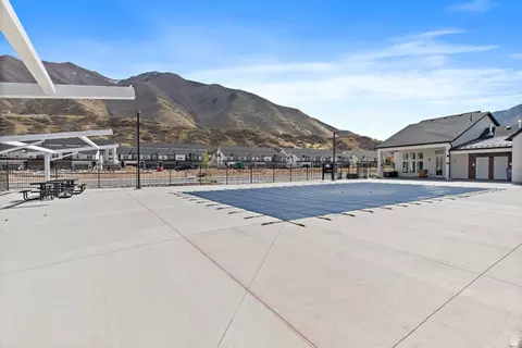 Exterior - 4735 S Alder Dr #F101, Mapleton, UT 84664 photo 3 of 5