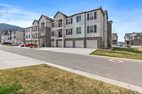 Exterior - 4735 S Alder Dr #F101, Mapleton, UT 84664 photo 2 of 5