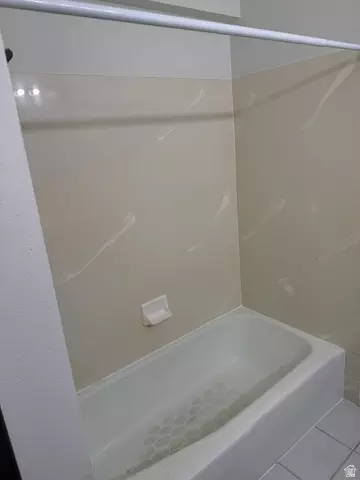 Bath - 747 S Hanover Dr, Orem, UT 84058 photo 3 of 3