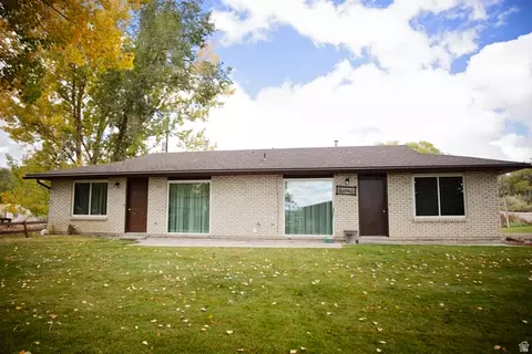 Exterior - 235 N 200 E, Ferron, UT 84523 photo 2 of 2