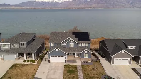 2422 S Blue Water Ln, Saratoga Springs, UT 84045