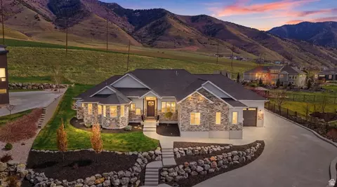 3426 N Sun Dancer Loop, North Logan, UT 84341