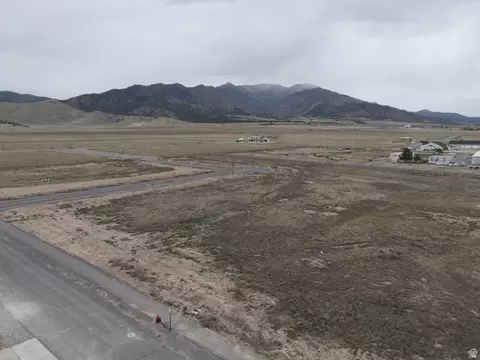 2574 N Sautter Ln #208, Eagle Mountain, UT 84005