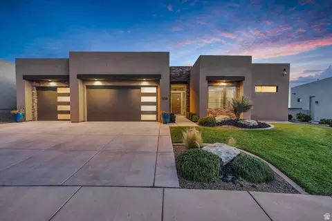 1559 W Firepit Dr, Saint George, UT 84770