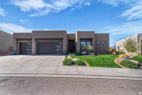 1559 W Firepit Dr, Saint George, UT 84770
