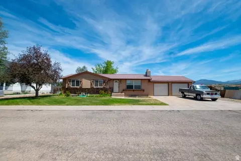 191 E 1000 N, Beaver, UT 84713