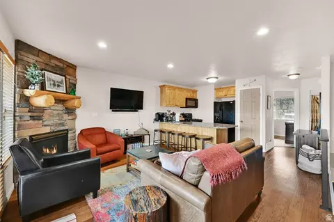3555 N Fox Run E #304, Eden, UT 84310