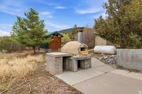 Exterior - 15215 N 12650 E, Mount Pleasant, UT 84647 photo 7 of 10