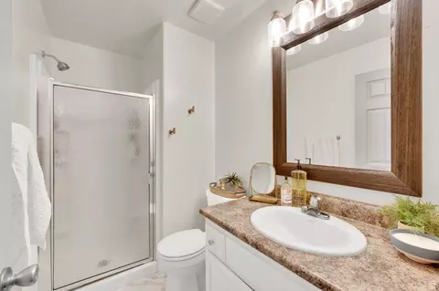Bath - 55 S 930 E, American Fork, UT 84003 photo 4 of 5