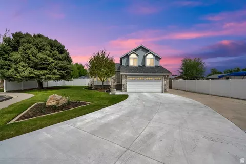 1886 W 8250 S #13, West Jordan, UT 84088