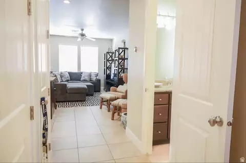 Entry Way - 4154 E Torrey Pines Dr, Washington, UT 84780 photo 1 of 4