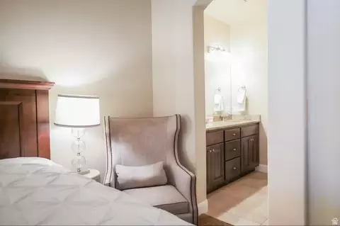 Bedroom - 4154 E Torrey Pines Dr, Washington, UT 84780 photo 3 of 9