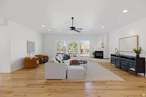 30 W Bedrock Cir N, Santa Clara, UT 84765