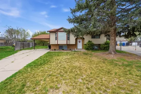 4909 W Sakura Ct, West Jordan, UT 84081