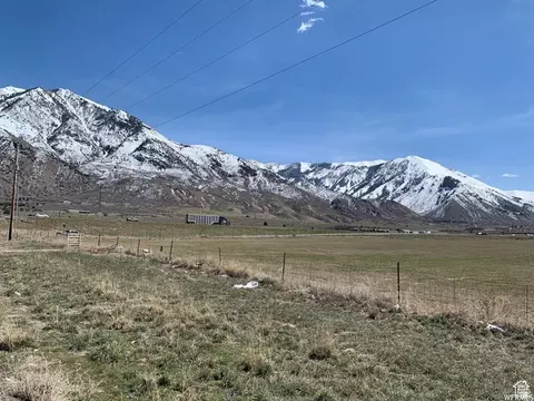 300 N Ut-54 1070 Ave, Mona, UT 84645