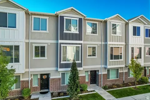 Exterior - 1913 S 1030 W, Orem, UT 84058 photo 8 of 10