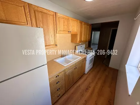 Kitchen - 471 E 22nd St S, Ogden, UT 84401 photo 2 of 2