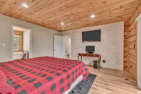 Bedroom - 17029 S Alta Dr, Spanish Fork, UT 84660 photo 8 of 18