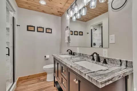 Bath - 17029 S Alta Dr, Spanish Fork, UT 84660 photo 4 of 6