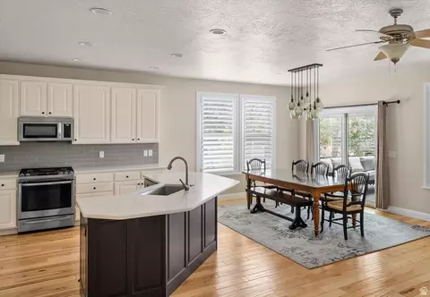 Kitchen - 1456 E Firelight Way S, Sandy, UT 84092 photo 2 of 2