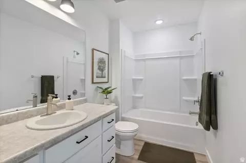 Bath - 1304 E 1280 N #9-34, Payson, UT 84651 photo 3 of 3