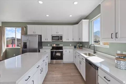 Kitchen - 1304 E 1280 N #9-34, Payson, UT 84651 photo 2 of 3