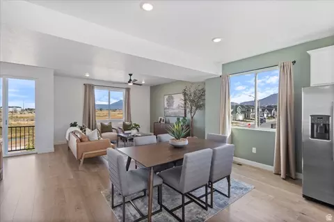 Dining - 1304 E 1280 N #9-34, Payson, UT 84651 photo 2 of 3