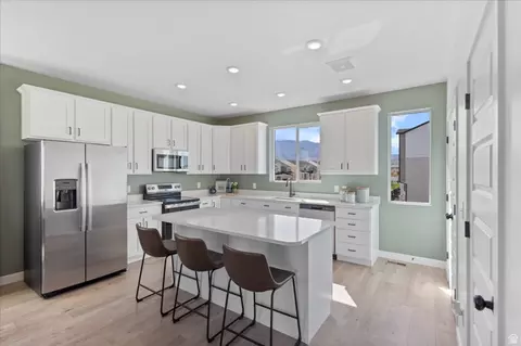 Kitchen - 1304 E 1280 N #9-34, Payson, UT 84651 photo 3 of 3