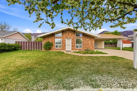 638 N 800 W, Centerville, UT 84014