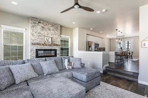 5328 W South Jordan Pkwy S, South Jordan, UT 84009