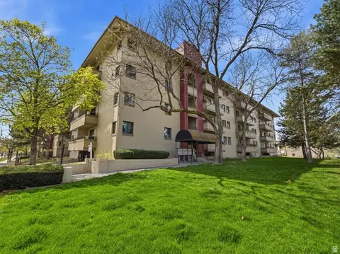 530 S 400 E #2207, Salt Lake City, UT 84111