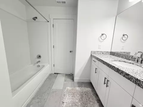 Bath - 5124 E Lakefield Dr, Eagle Mountain, UT 84005 photo 5 of 5