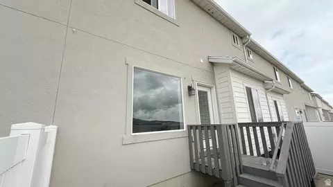 Exterior - 5124 E Lakefield Dr, Eagle Mountain, UT 84005 photo 3 of 6