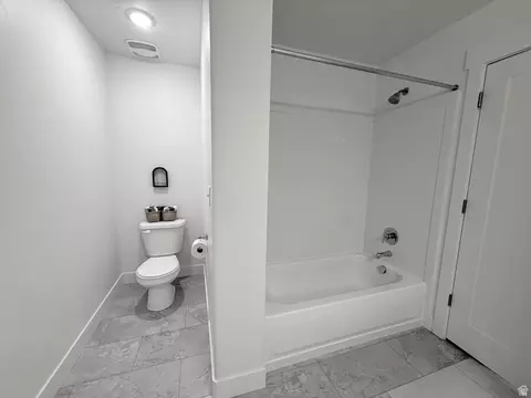 Bath - 5124 E Lakefield Dr, Eagle Mountain, UT 84005 photo 4 of 5