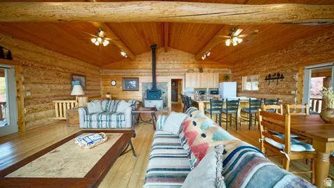 Living - 23000 N 14125 E, Fairview, UT 84629 photo 3 of 6